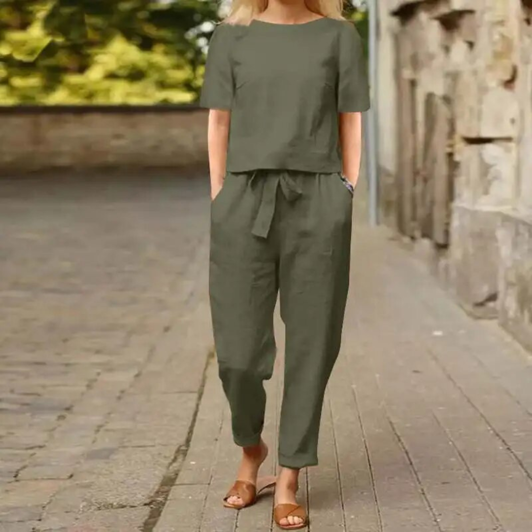 Chic and Cozy Women's Two-Piece Ensemble