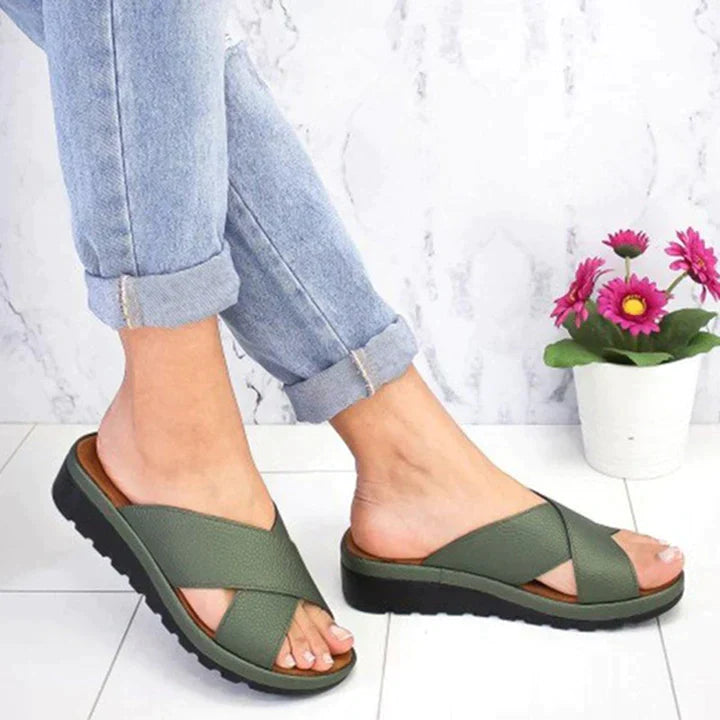 Kira - Ultimate Comfort Women's Cozy Slippers