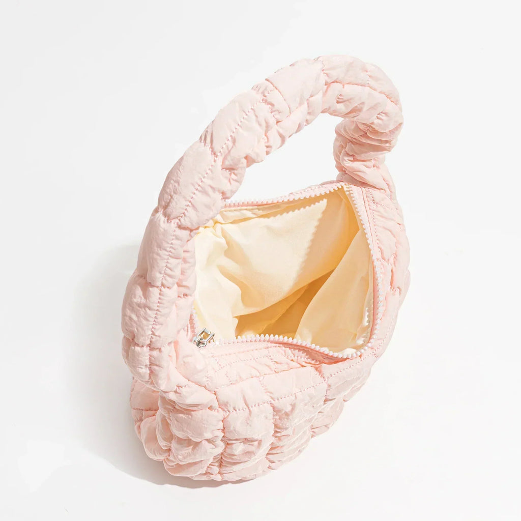 Cloud Down Crossbody Bag – The Ultimate Travel Companion!