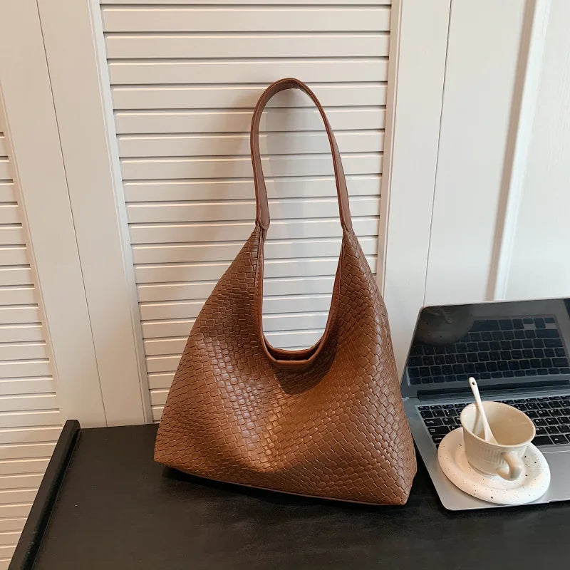 Sandia - Stylish Women's Tote Bag